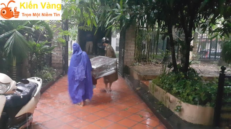 Chuyển nhà khi trời mưa là điểm tốt hay điềm xấu