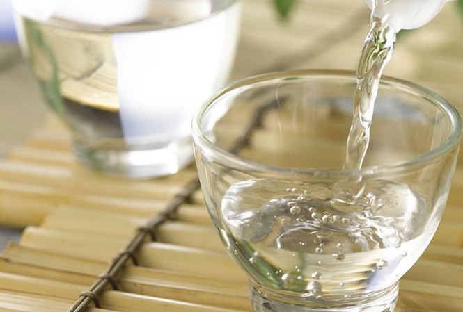 Diệt kiến trong tủ quần áo bằng nguyên liệu tự nhiên