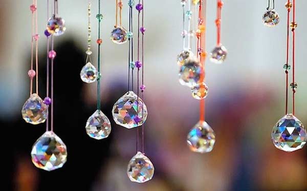 Giải xui bằng Pha lê và đá