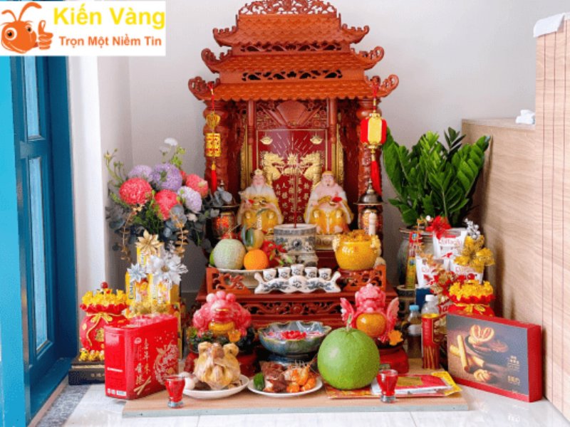Khi chuyển nhà mới có nên chuyển cả bàn thờ thần tài đi hay không