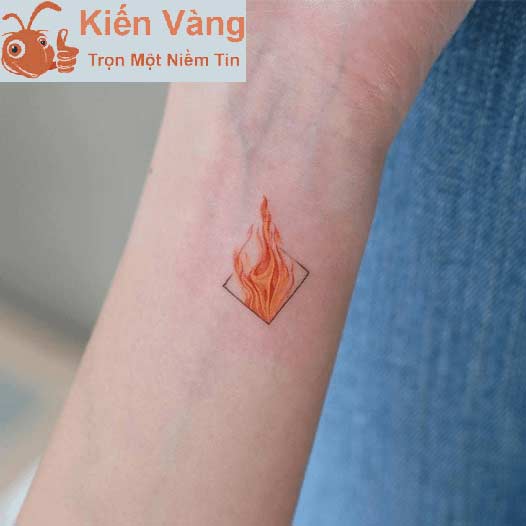 Mẫu hình xăm mini ngọn lửa