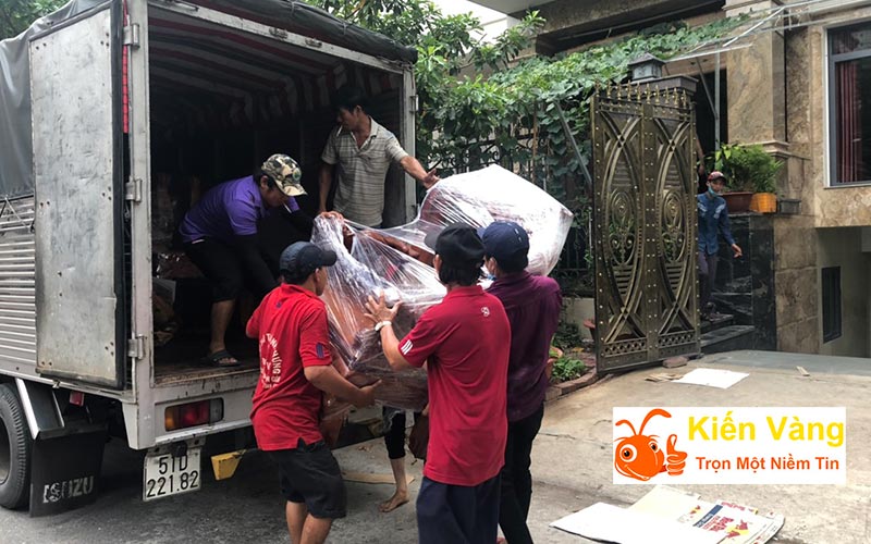 Tại sao nên lựa chọn Kiến Vàng để gửi gắm niềm tin trên cung đường Hà Nội và Hòa Bình