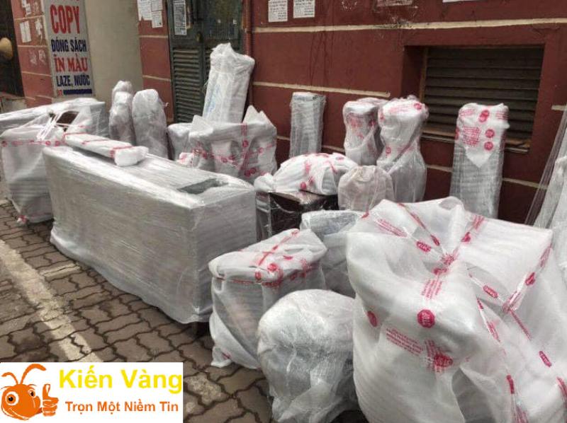 Vận chuyển cẩn thận ra bên ngoài